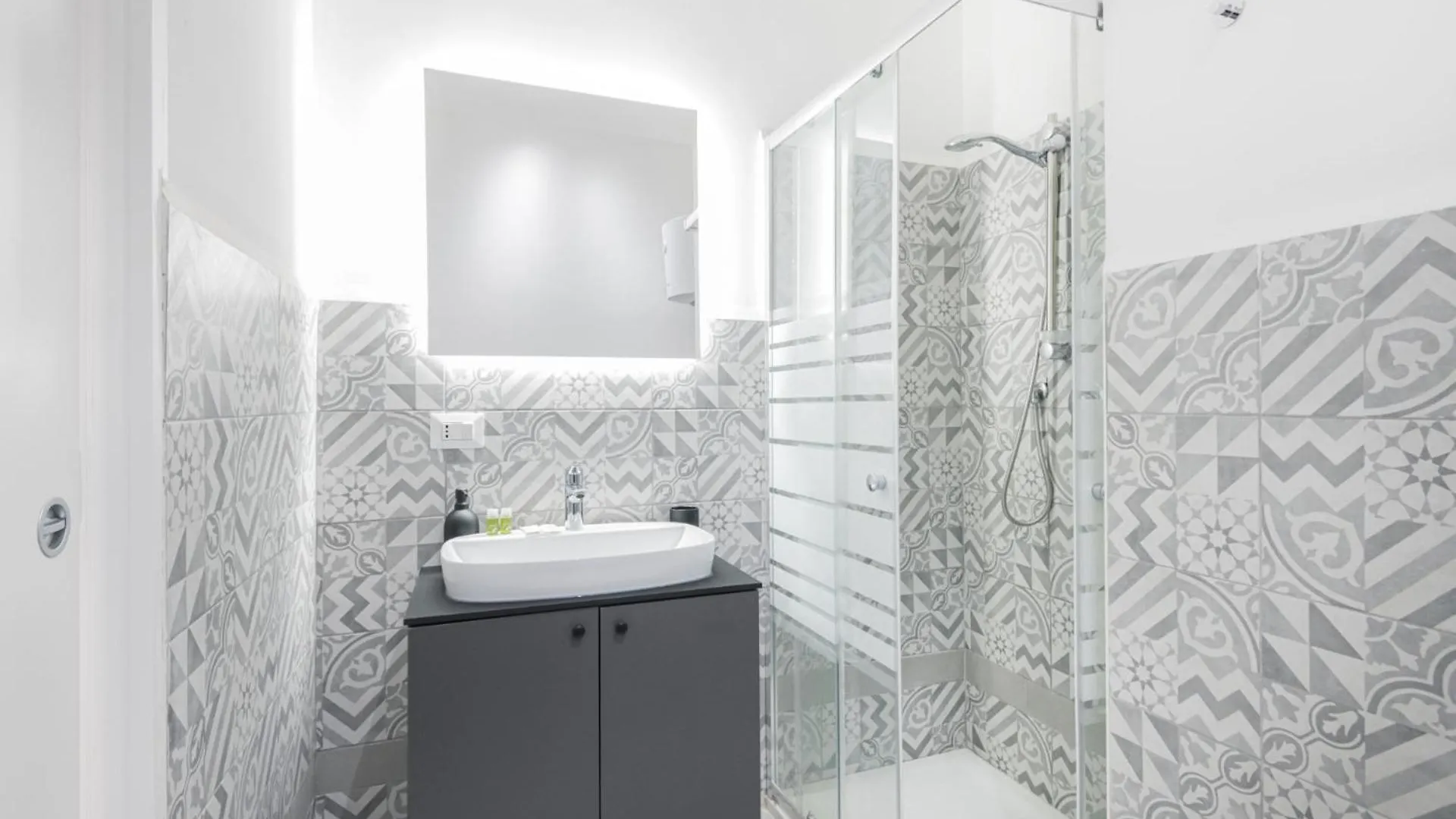 Easylife - Appartamento Vicino A Stazione Centrale Milan Apartment